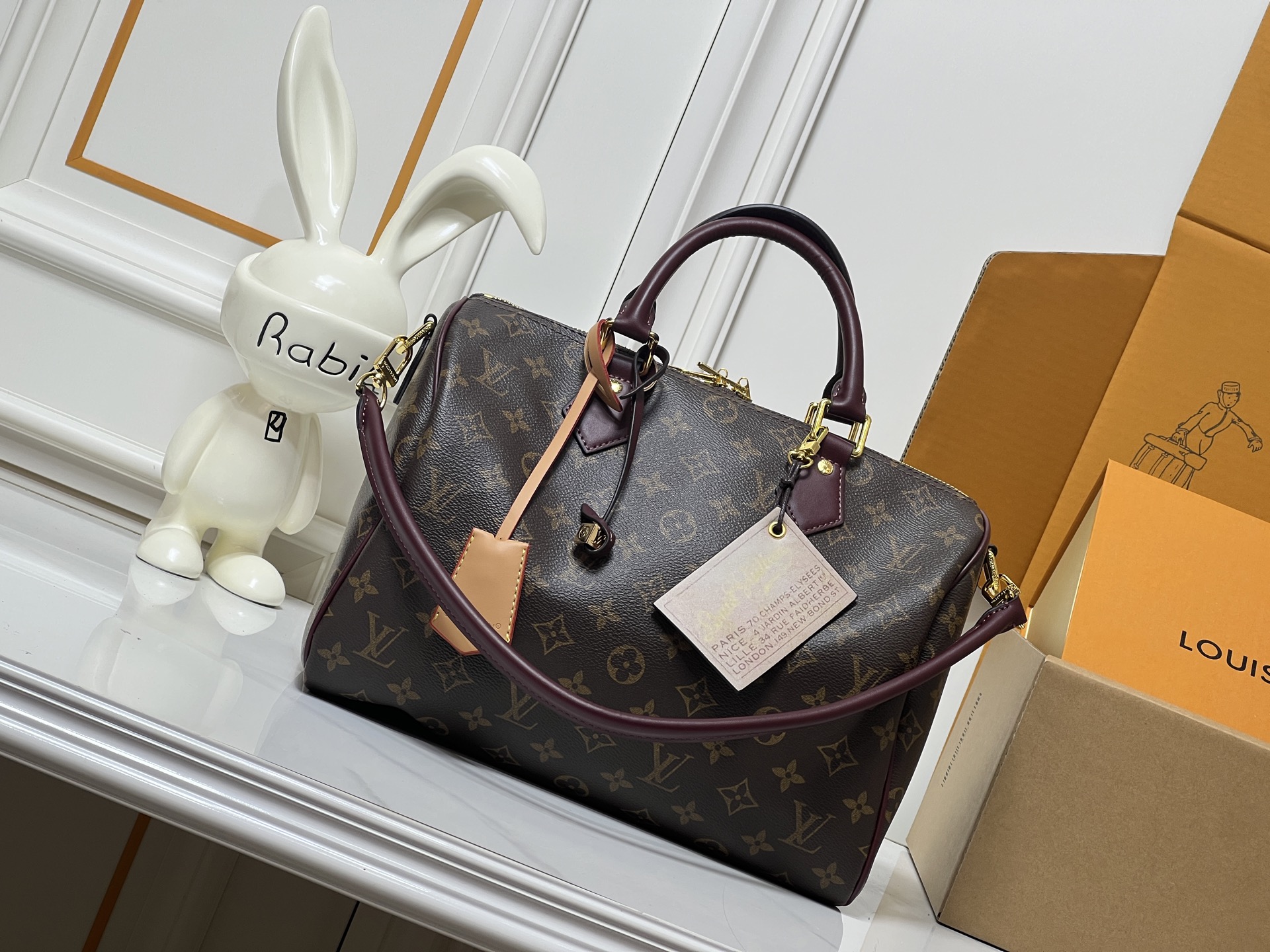 Louis Vuitton LV Classic Handbag Premium Canvas Model M15148 Detachable Strap Luxury Daily Wear Premium Quality